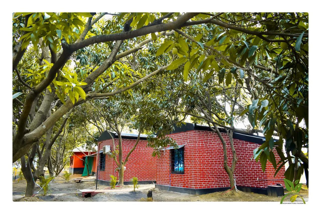 Modhubon Agro Tourism Hotel Bolpur Exterior photo