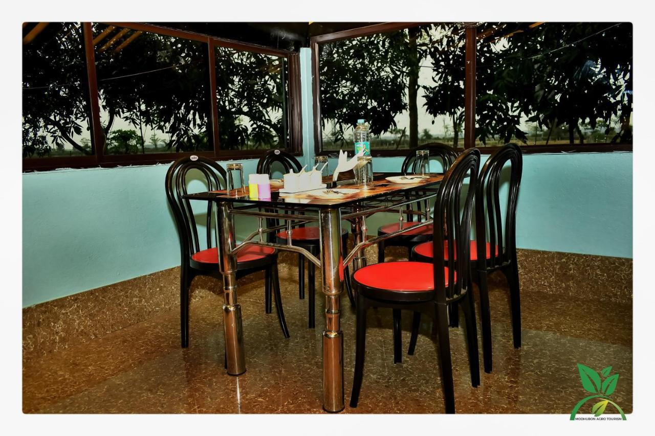 Modhubon Agro Tourism Hotel Bolpur Exterior photo