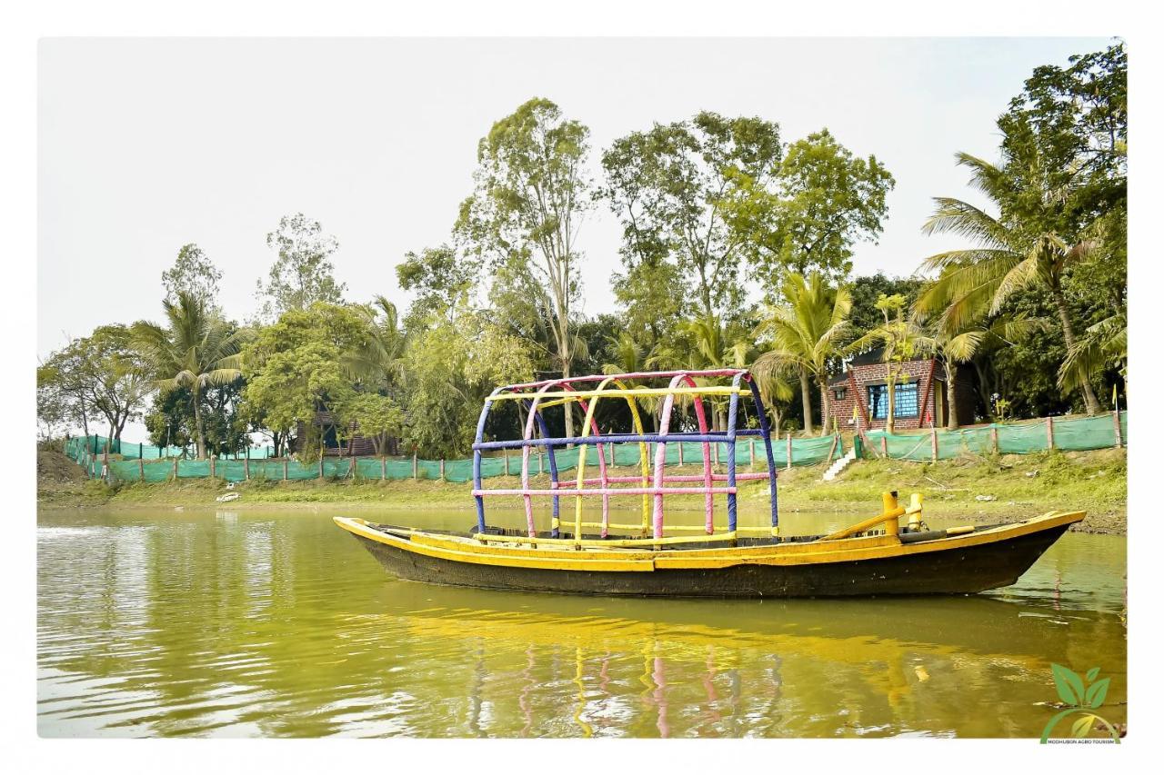 Modhubon Agro Tourism Hotel Bolpur Exterior photo