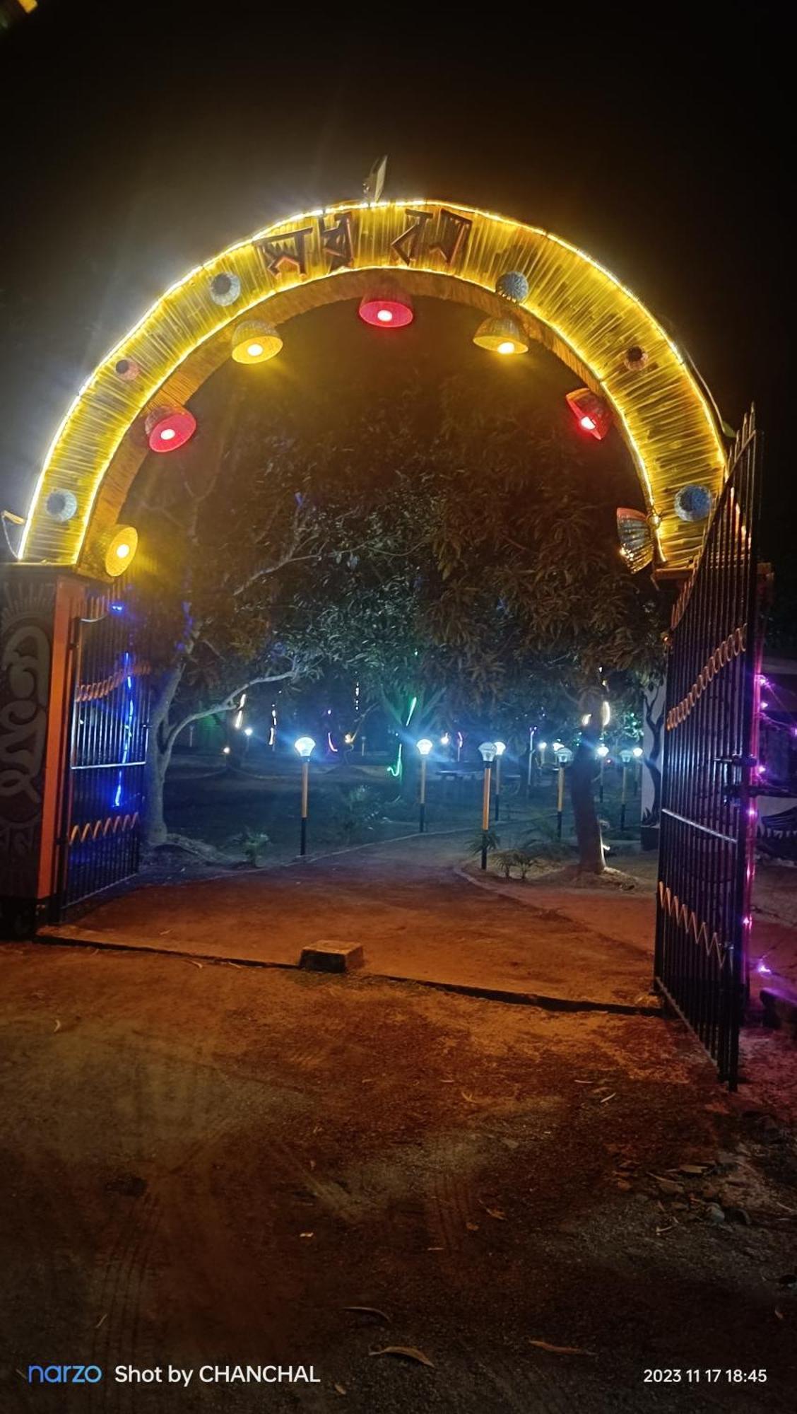 Modhubon Agro Tourism Hotel Bolpur Exterior photo