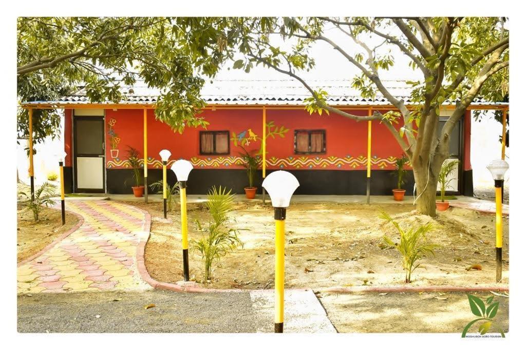 Modhubon Agro Tourism Hotel Bolpur Exterior photo