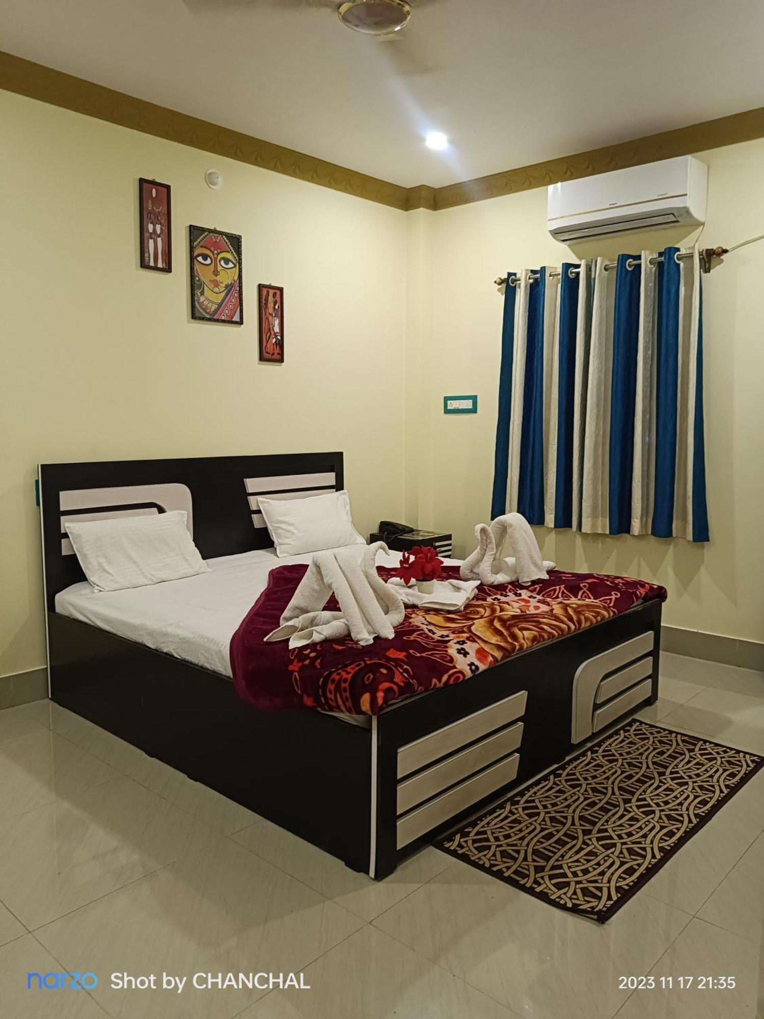 Modhubon Agro Tourism Hotel Bolpur Exterior photo